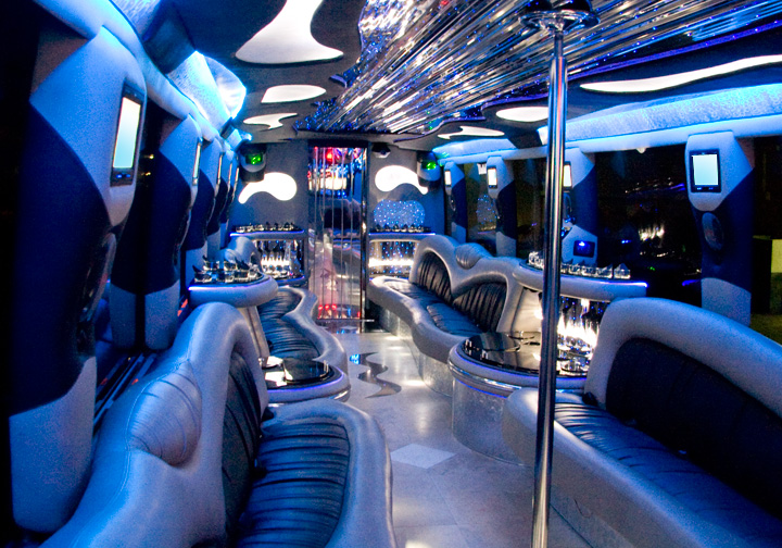 Cheap Party Bus Companies in Chicago